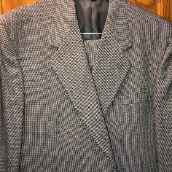 Allen Bennett Men’s Black and White Plaid 2PC Suit
